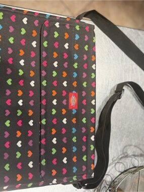 Dickies Black Shoulder Bag with Multicolor Heart Pattern